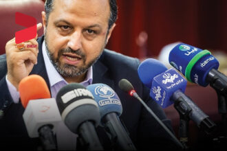 خاندوزی: ۱۵۰ همت از اموال مازاد بانکها واگذار شد